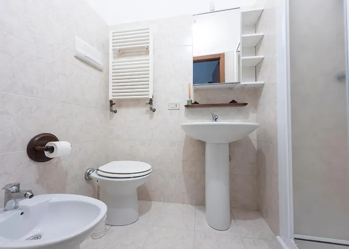 I Host - Orti 16 Scala D * Milan